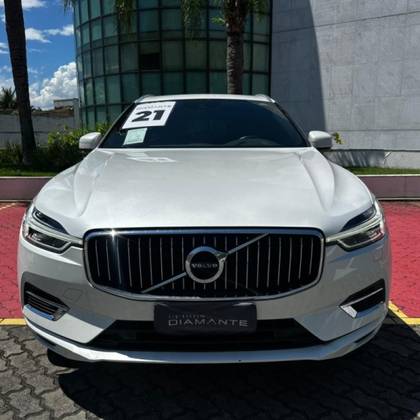 VOLVO XC60 2.0 T8 HYBRID MOMENTUM AWD GEARTRONIC
